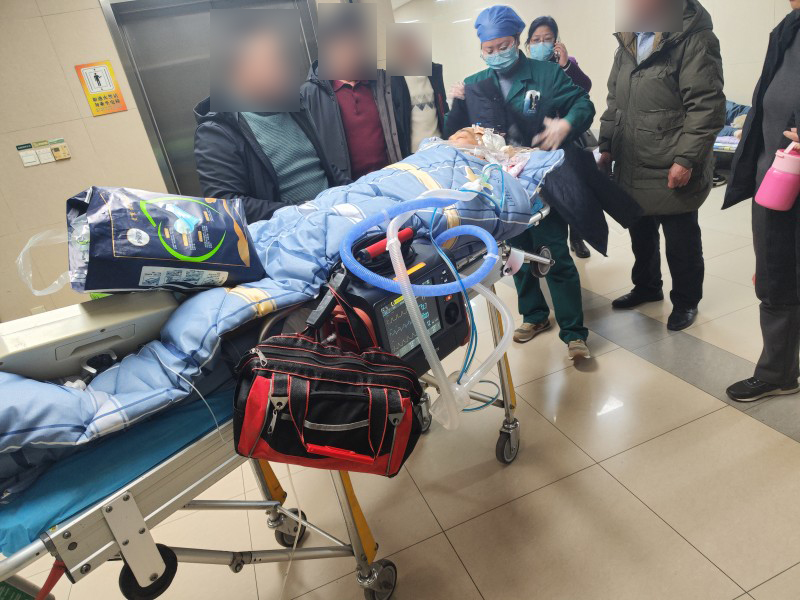 私人接送病人的救護(hù)車服務(wù)，為您提供貼心保障